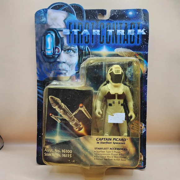 Star Trek First Contact Captain Picard in Starfleet Spacesuit Action Figure NIP - Picture 1 of 6